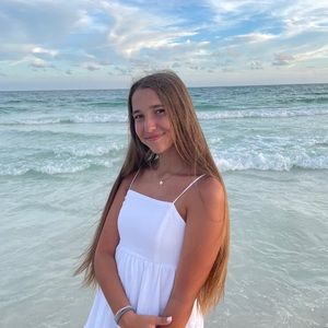 Meet your Posher, Bailey